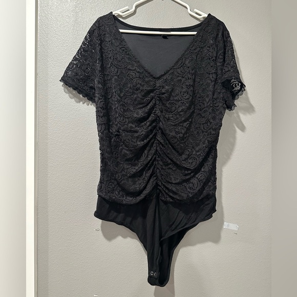 Tórrid Elegant Black Lace Women's Top 2X - Picture 2 of 6